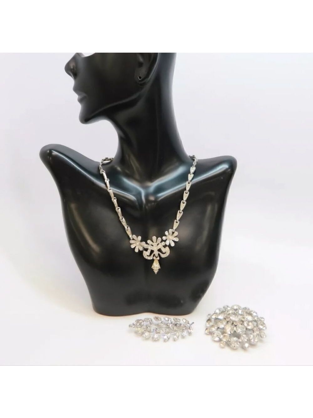 VTG B David & Ora Silvertone Icy Rhinestones Necklace & Dome & Leaves Brooches - Picture 1 of 6